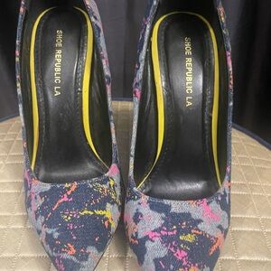 🚨🚨Shoe Republic LA Women's Multicolor Denim Heels. EUC